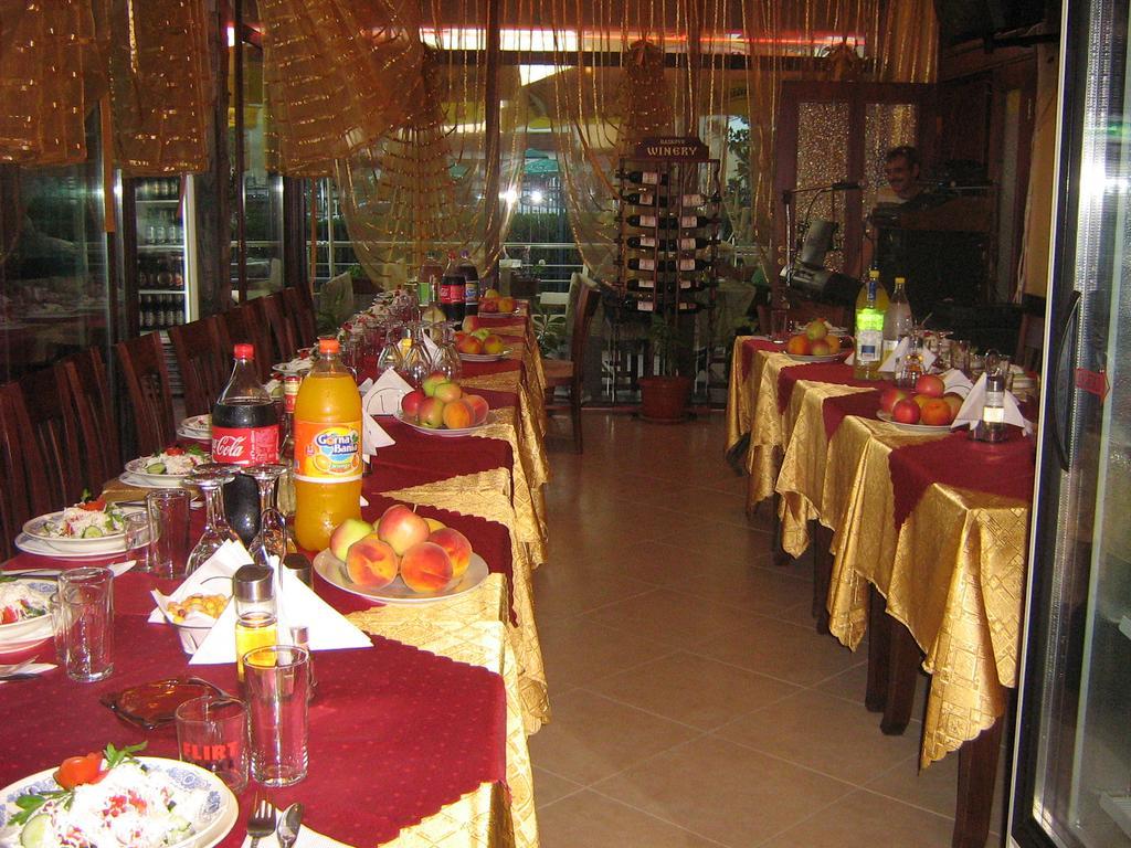 Hotel Blian Ράβντα Εξωτερικό φωτογραφία